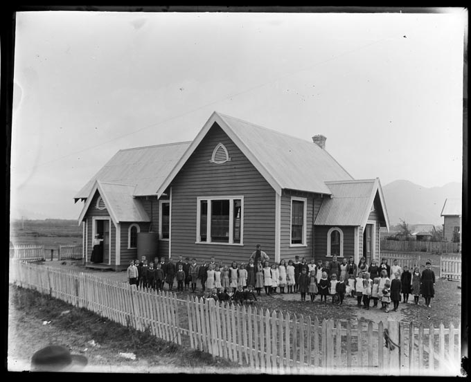 Moore Riwaka School