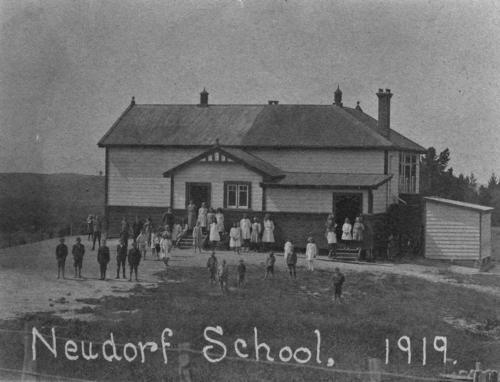 Neudorf School 1919