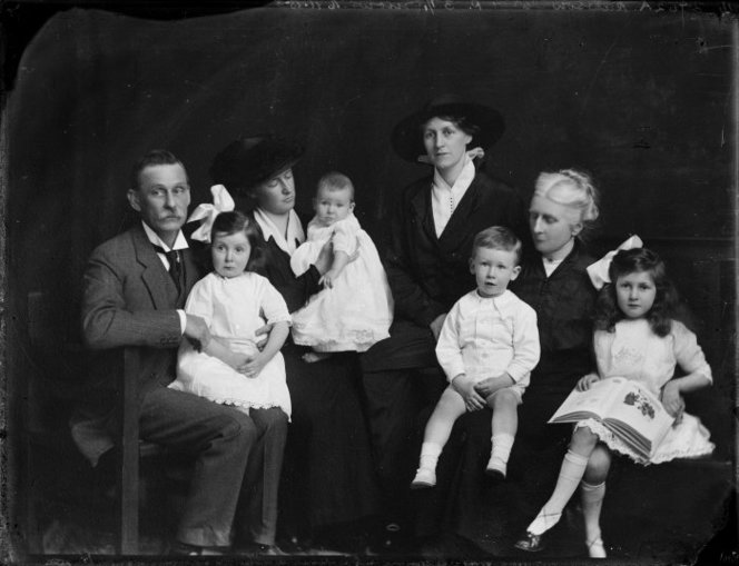 Rawson family image