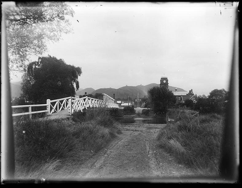 Trafalgar Street Bridge and ford. 327427