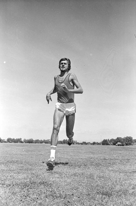 Rod Dixon training, February 1974. 