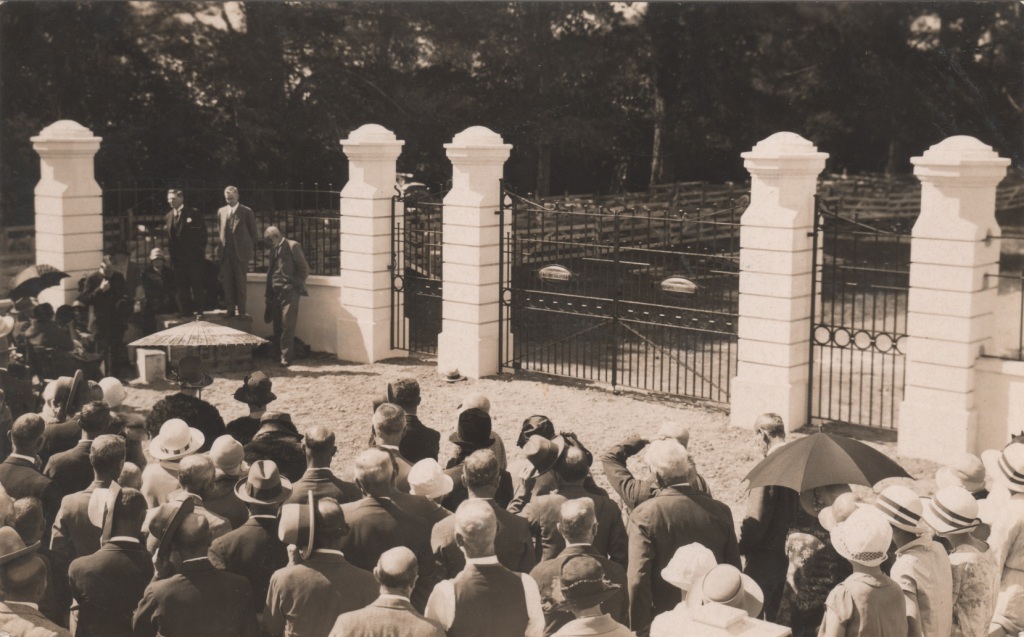 Washbourn Opening of Dr Washbourn Memorial Gates Richmond Show Grounds