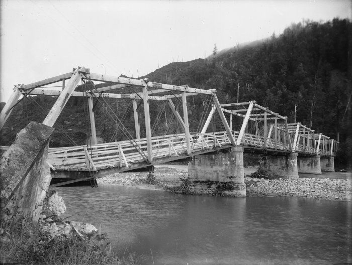 Matakitaki bridge