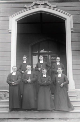 Ngawhatu Staff of the Stoke Orphanage 1890