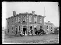 Photograph of the Railway Hotel from the Nelson Provincial Museum collections.