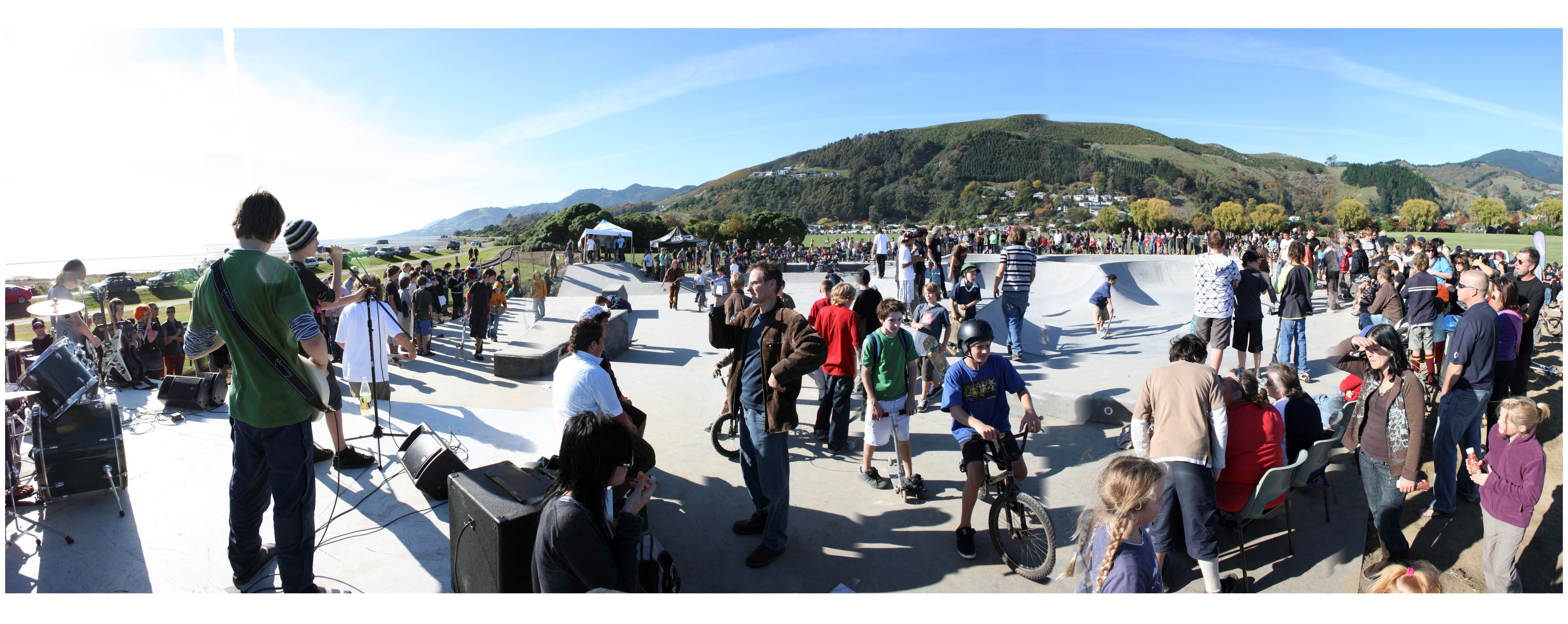 skateboard NealePark opening